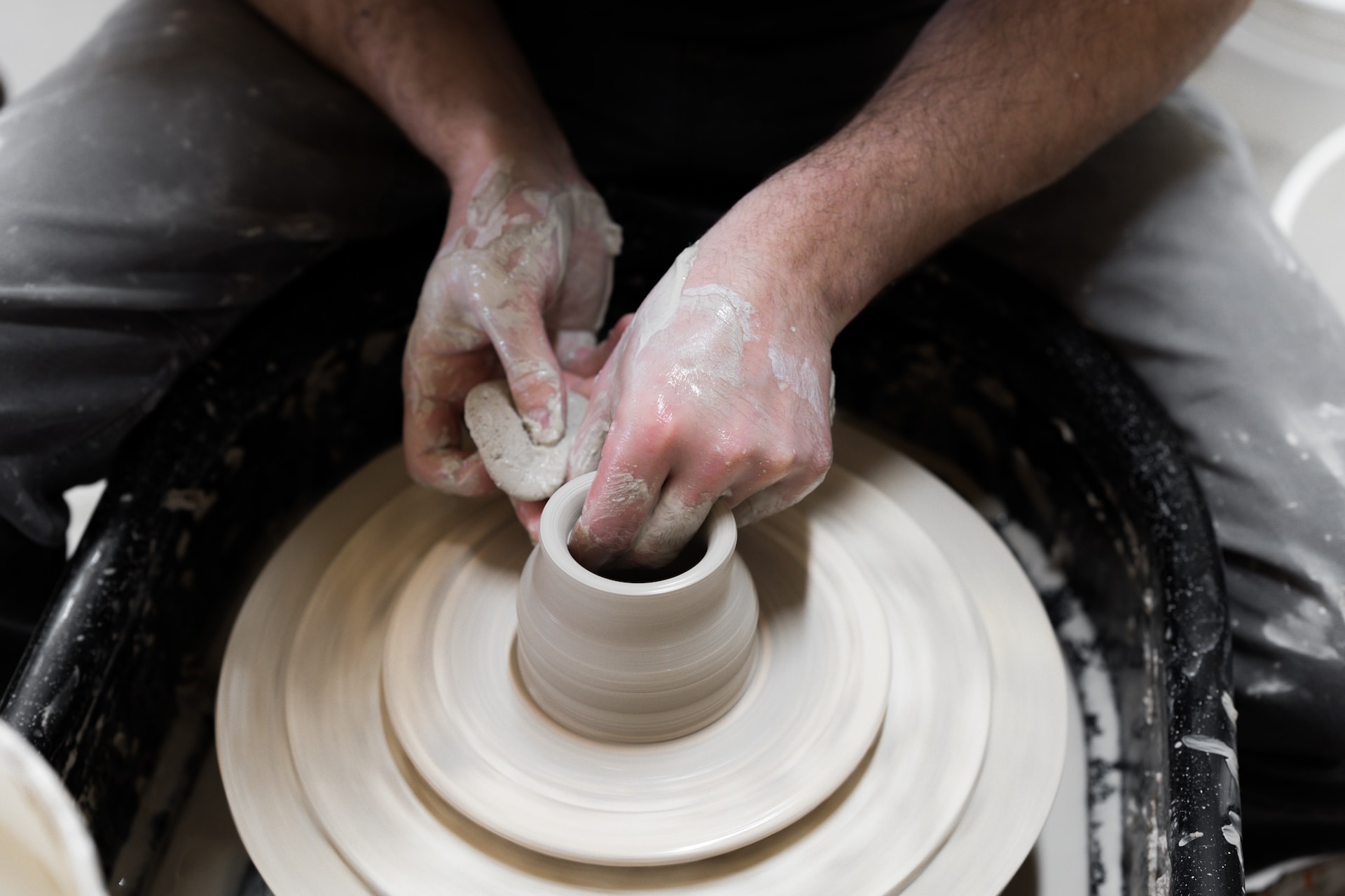 Yonobi: Din destination for keramikkurser, hobby, arrangementer og kunst